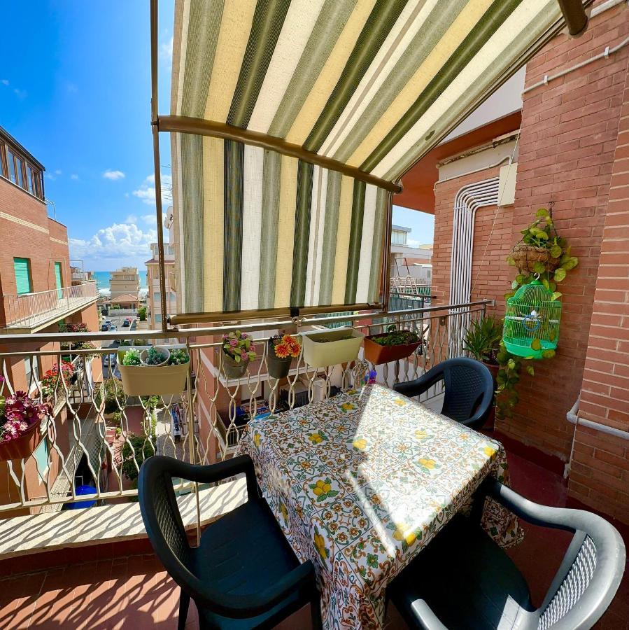 Apartamento Penthouse Salus Sea View Terrace Lido di Ostia Exterior foto