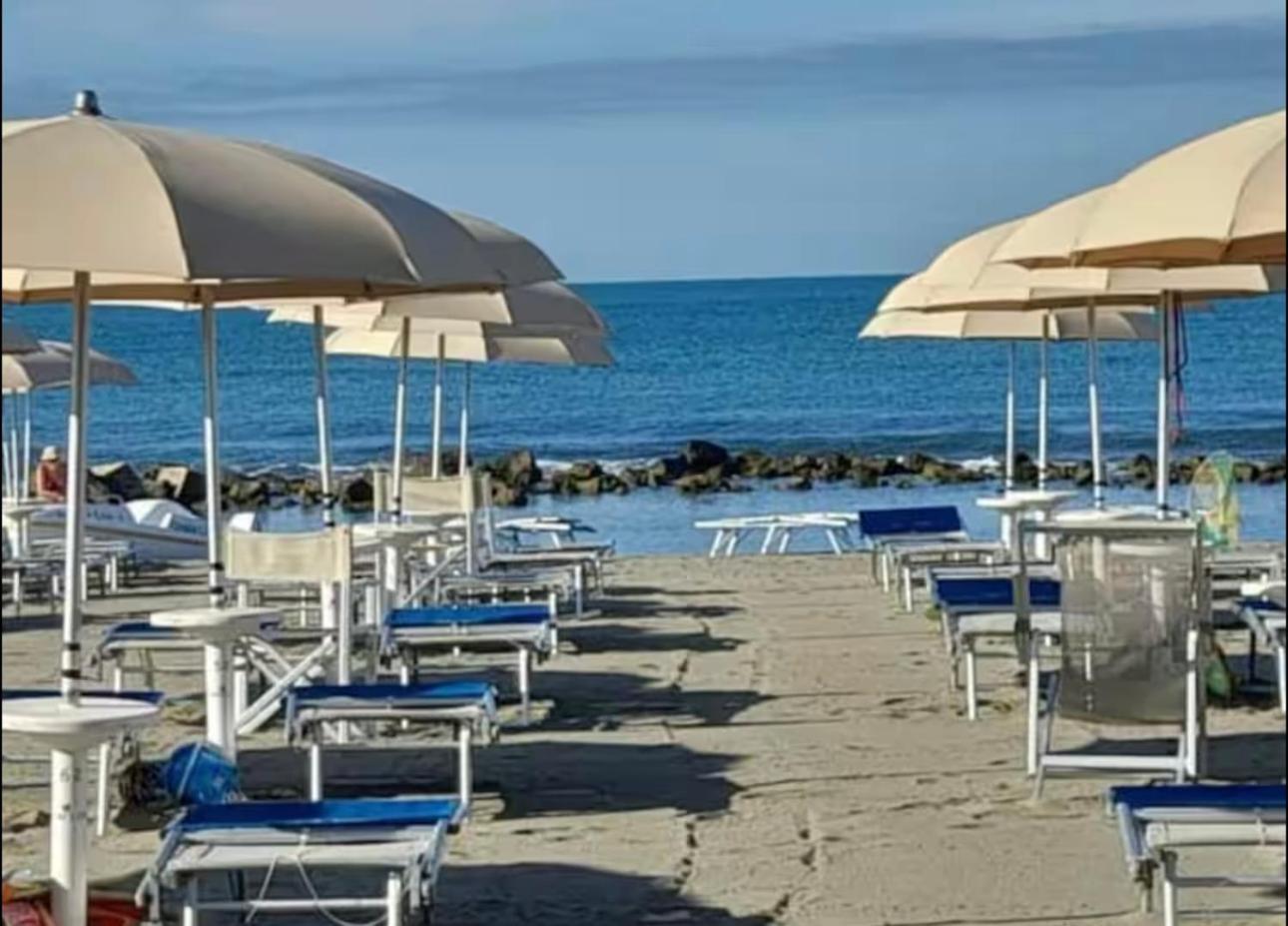 Apartamento Penthouse Salus Sea View Terrace Lido di Ostia Exterior foto